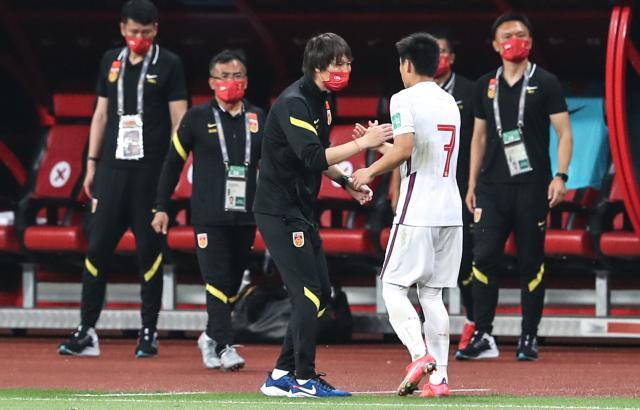 世界杯高清赛事直播app下载官方正版-严益唯：李铁打开国足想象空间