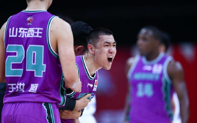 世界杯客户端升级说明-下克上！三军用命淘汰新疆 山东重返CBA四强